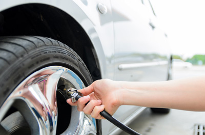 Filling tire pressure